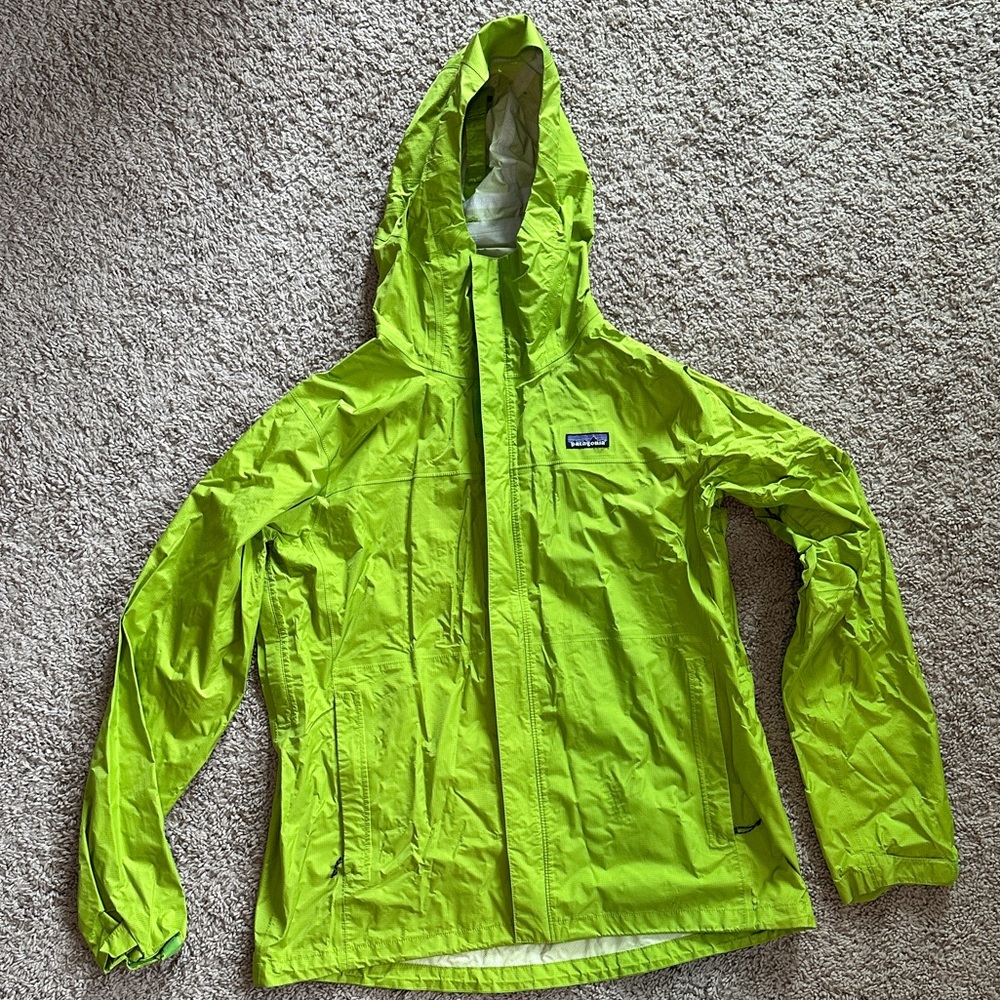 Patagonia mens rain jacket